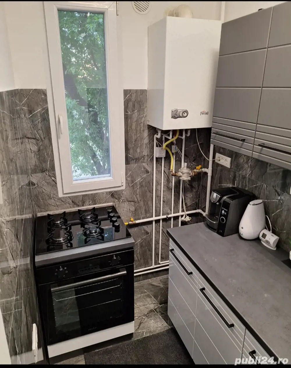 Mobilat si utilat la etajul 1 in Complexul Studentesc