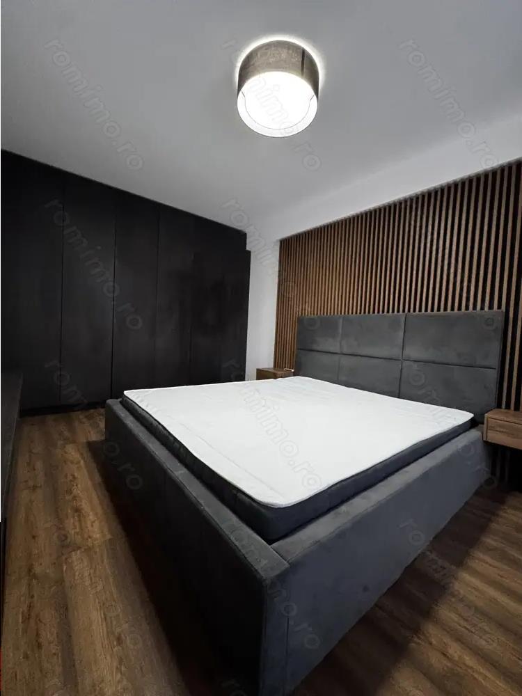 Apartament in bloc nou cu curte propie si loc de parcare inclus