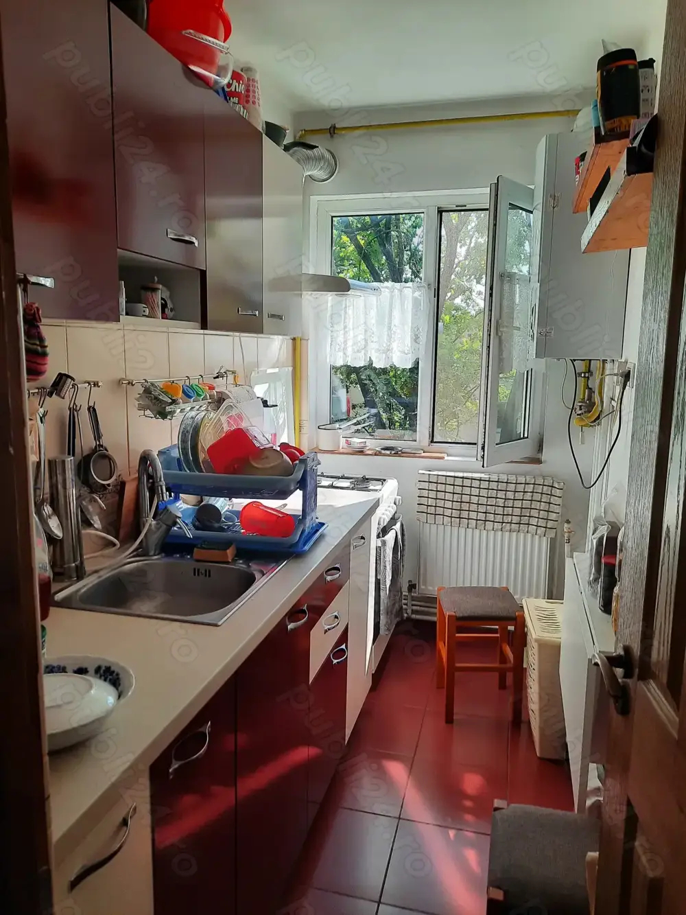 Apartament cu 3 camere cu centrala