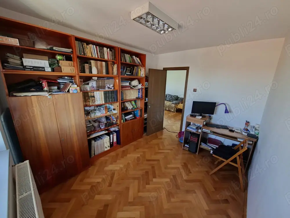 Apartament cu 4 camere linga IPJ Timis