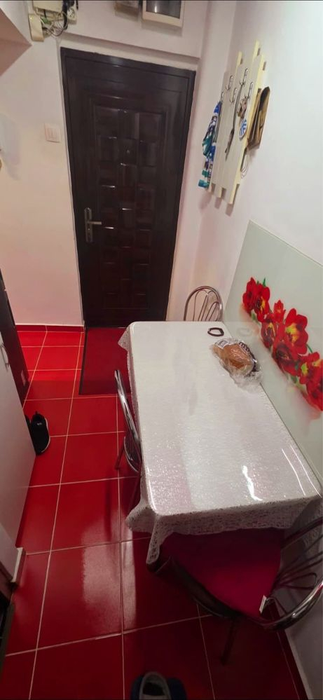 Mobilat si utilat aproape de Shopping City