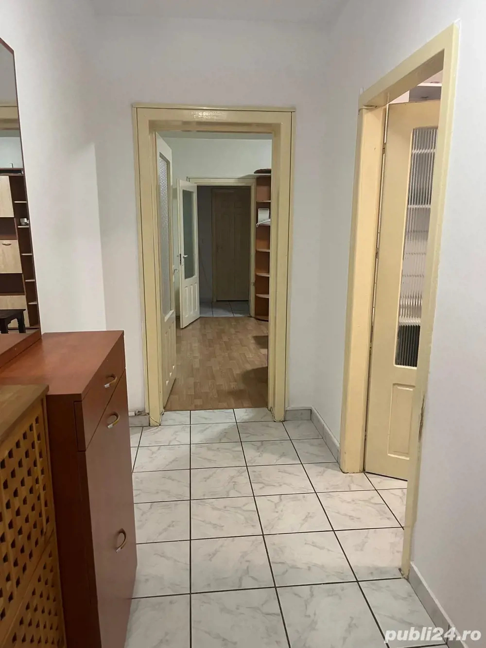 Apartament cu 2 camere in bloc 2002