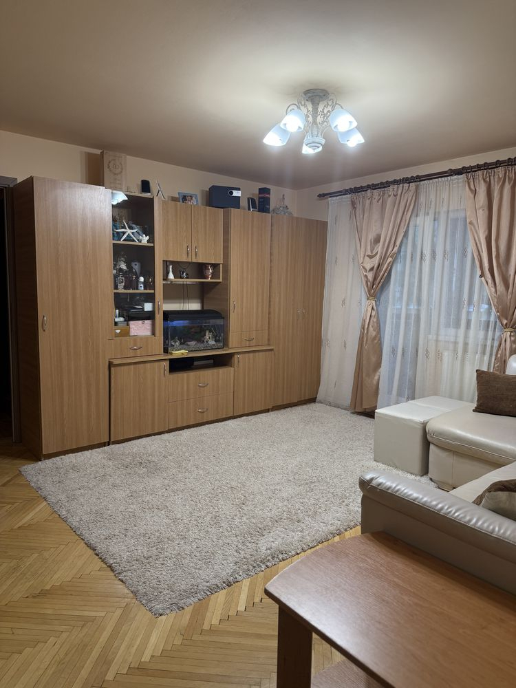 Mobilat și utilat modern linga parcul Clabucet