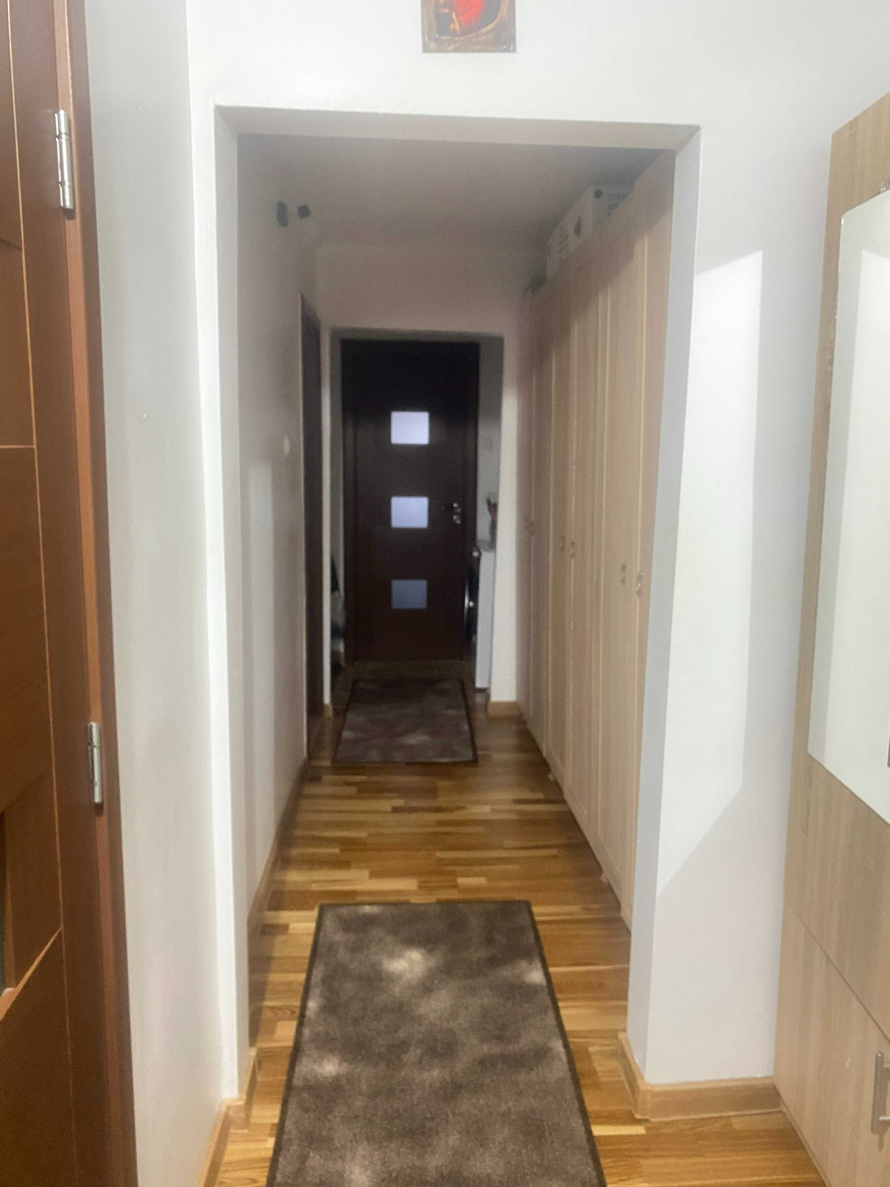 Etaj 2, mobilat și utilat în bloc anvelopat