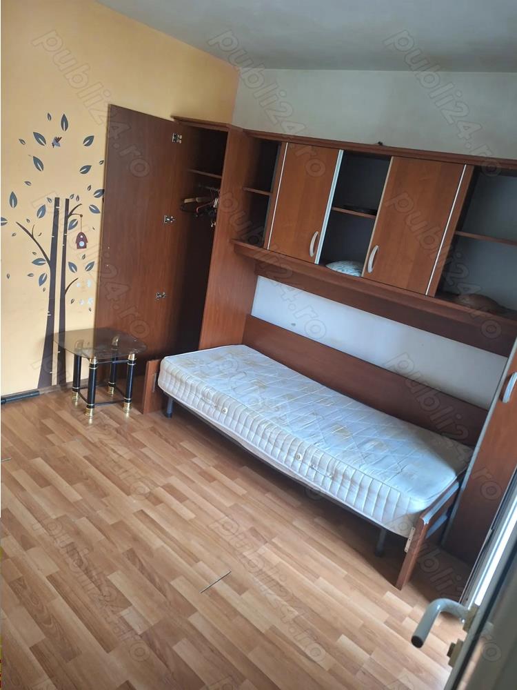 Apartament 3 camere etaj 2 Kaufland-Resitei