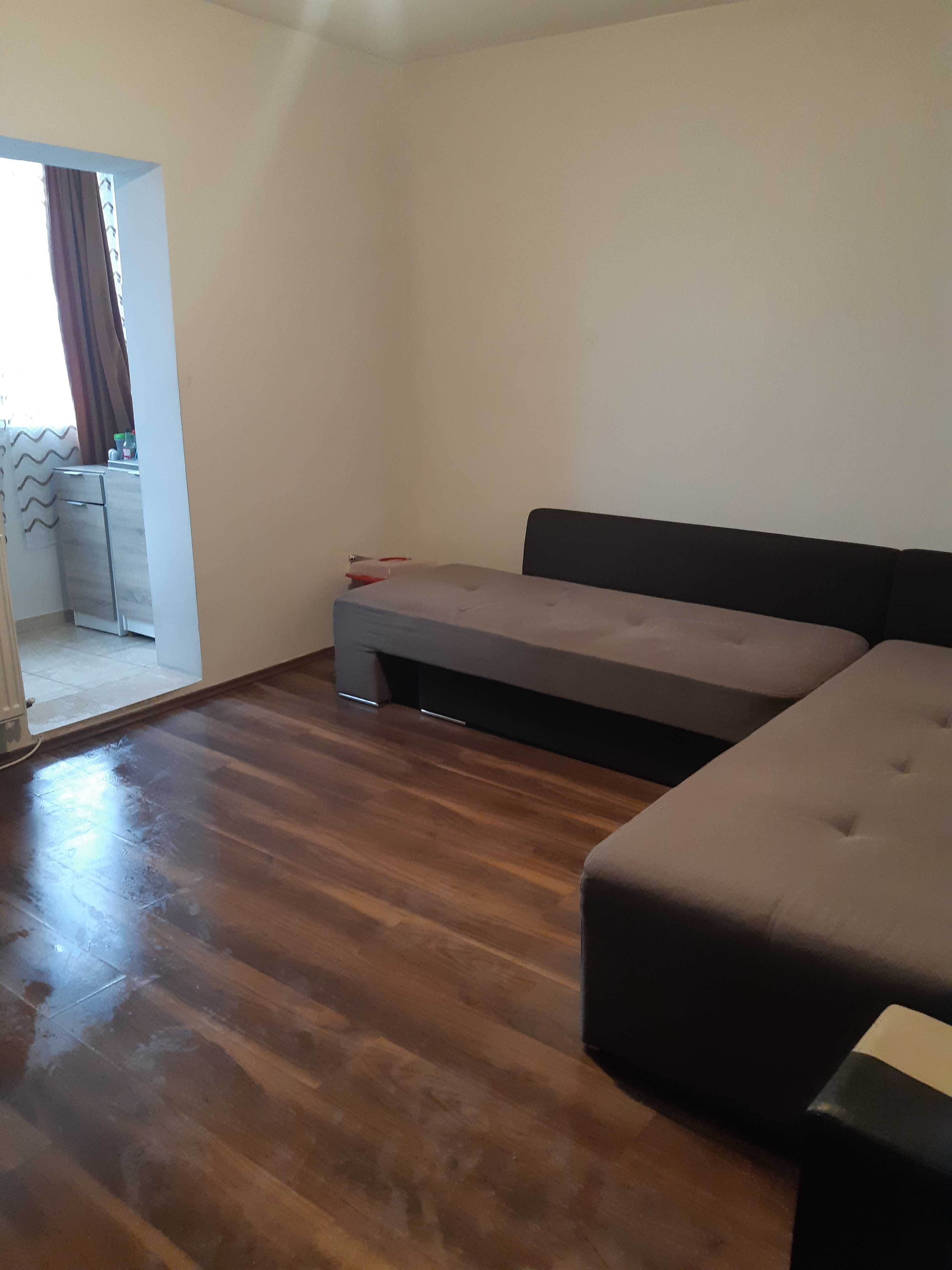 Modificat in 2 camere la etajul 2
