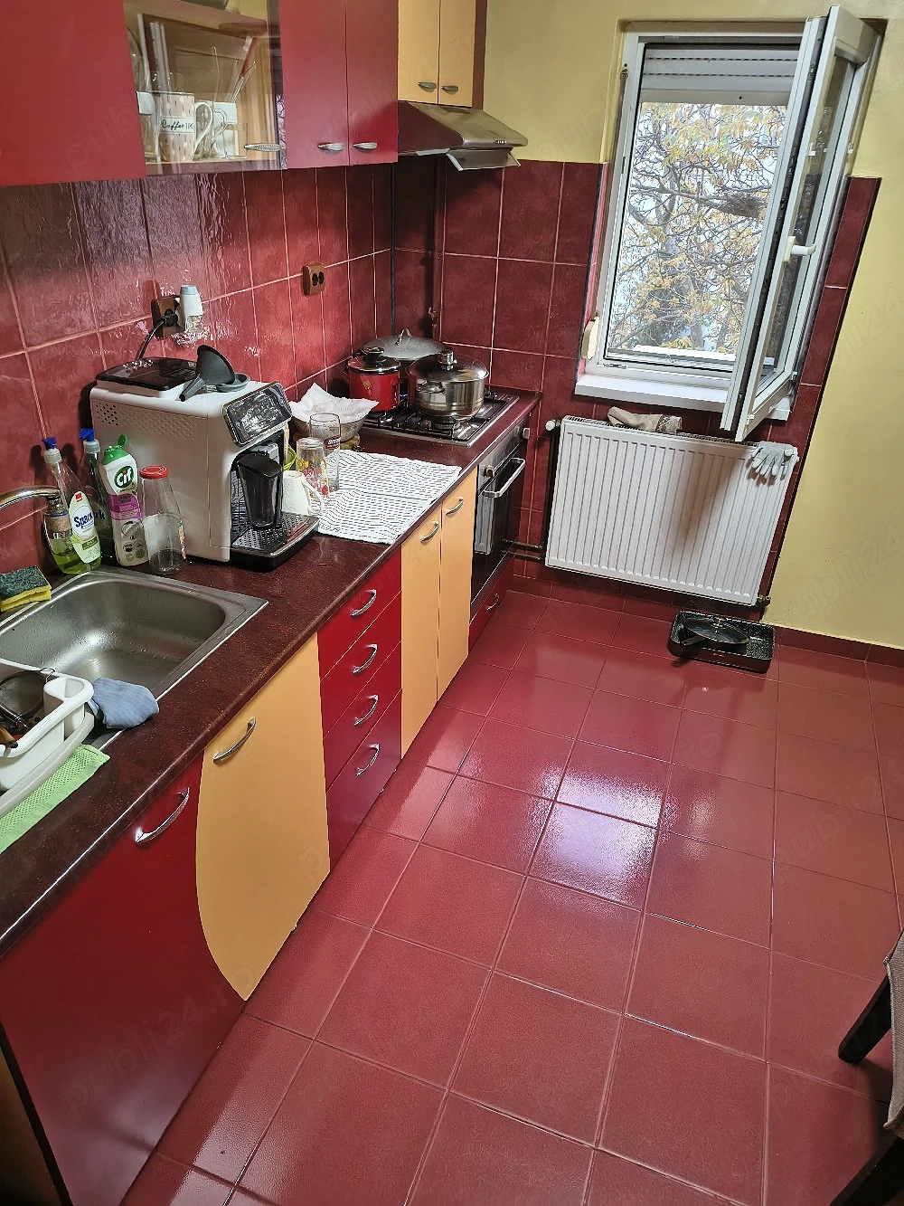 Decomandat cu 2 bai si 2 balcoane linga Nora