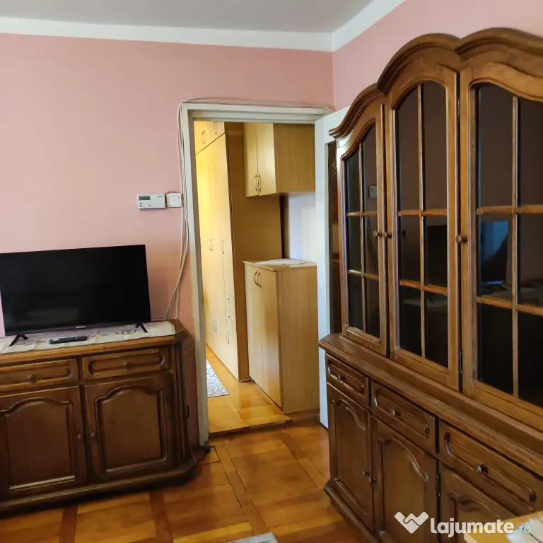 Mobilat si utilat, modificat in 3 camere, linga AEM