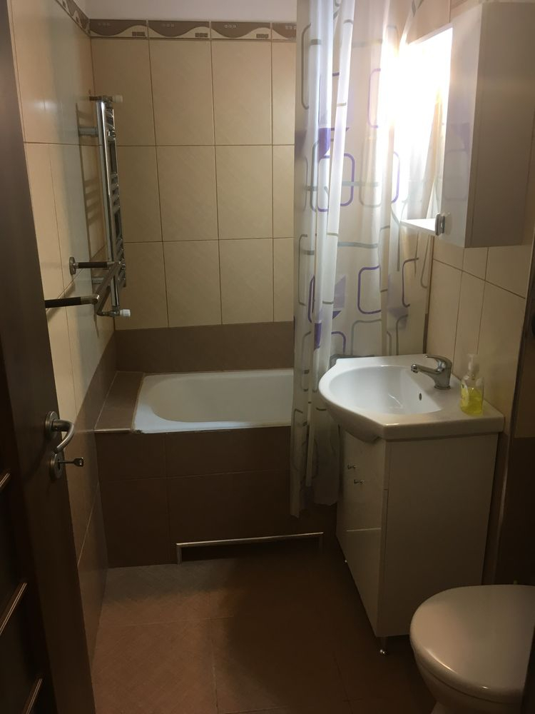 Decomandat cu centrala propie linga Piata Verde