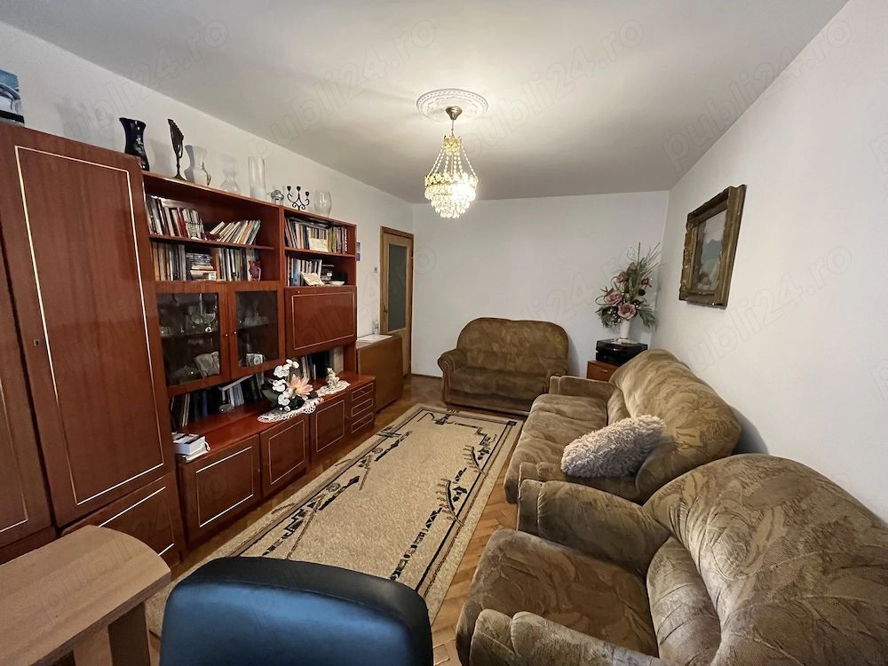 Apartament cu 3 camere