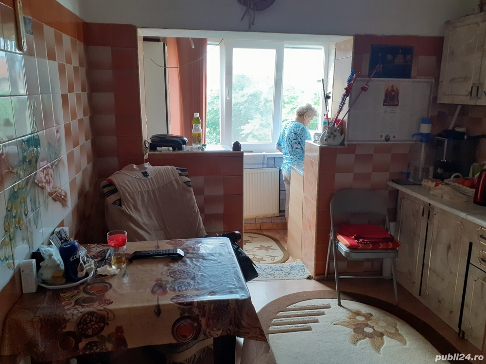 Decomandat cu centrala propie in bloc anvelopat linga Shopping City