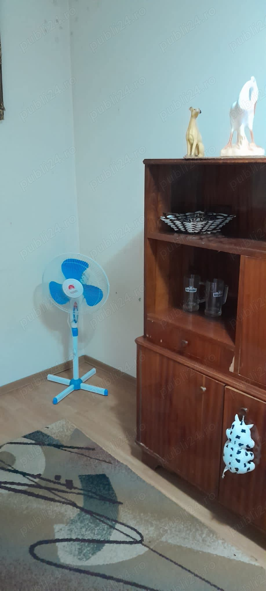 Apartament cu 2 camere cu centrală propie lingă Județean