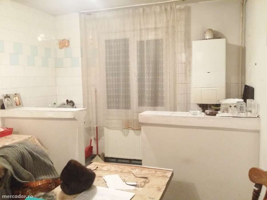 Confort 1 la etajul 2, model mare  cu centrală propie lingă Piața Doina