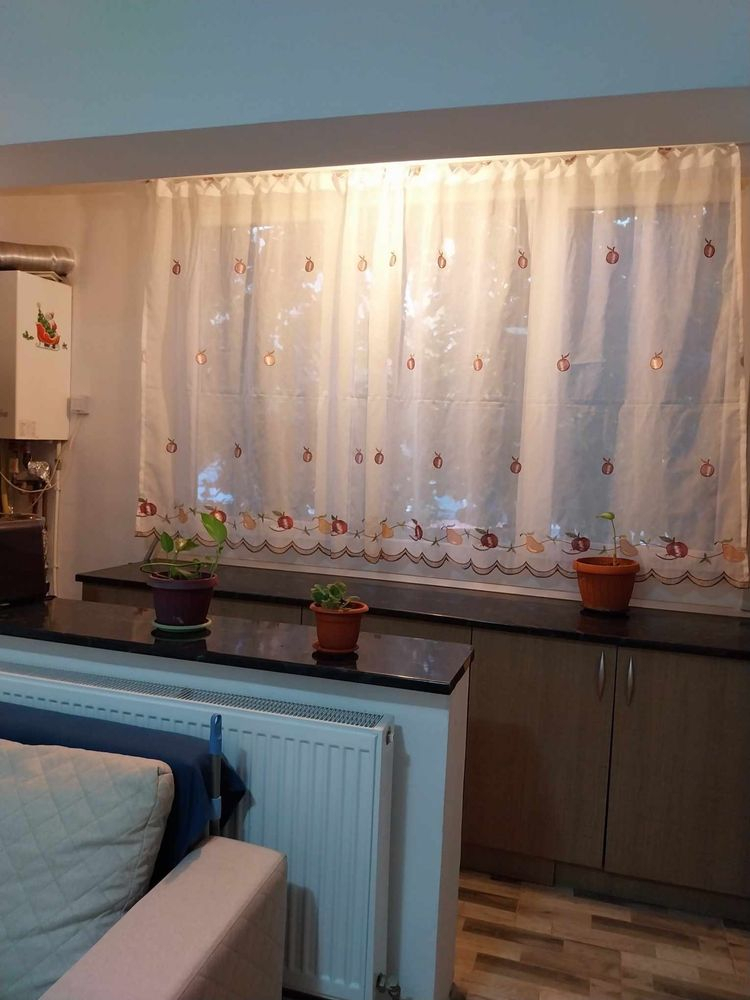 Modificat in 3 camere, mobilat si utilat