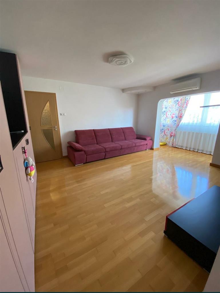 Mobilat si utilat complet, model mare