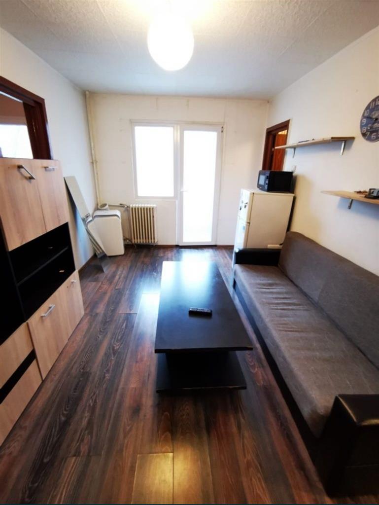Apartament cu 2 camere la etajul 3 Dacia