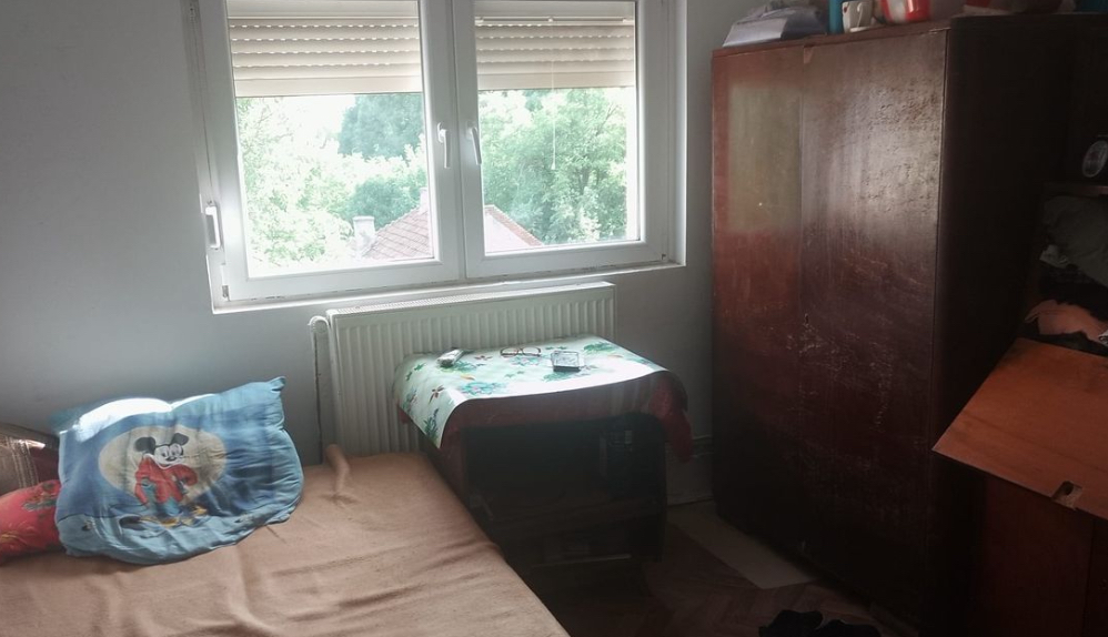 Decomandat cu centrală propie la etajul 3