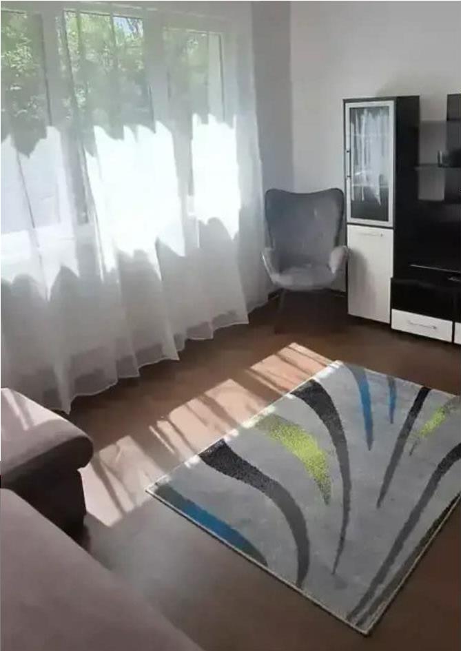 Mobilat si utilat la etajul 1 aproape de Mall