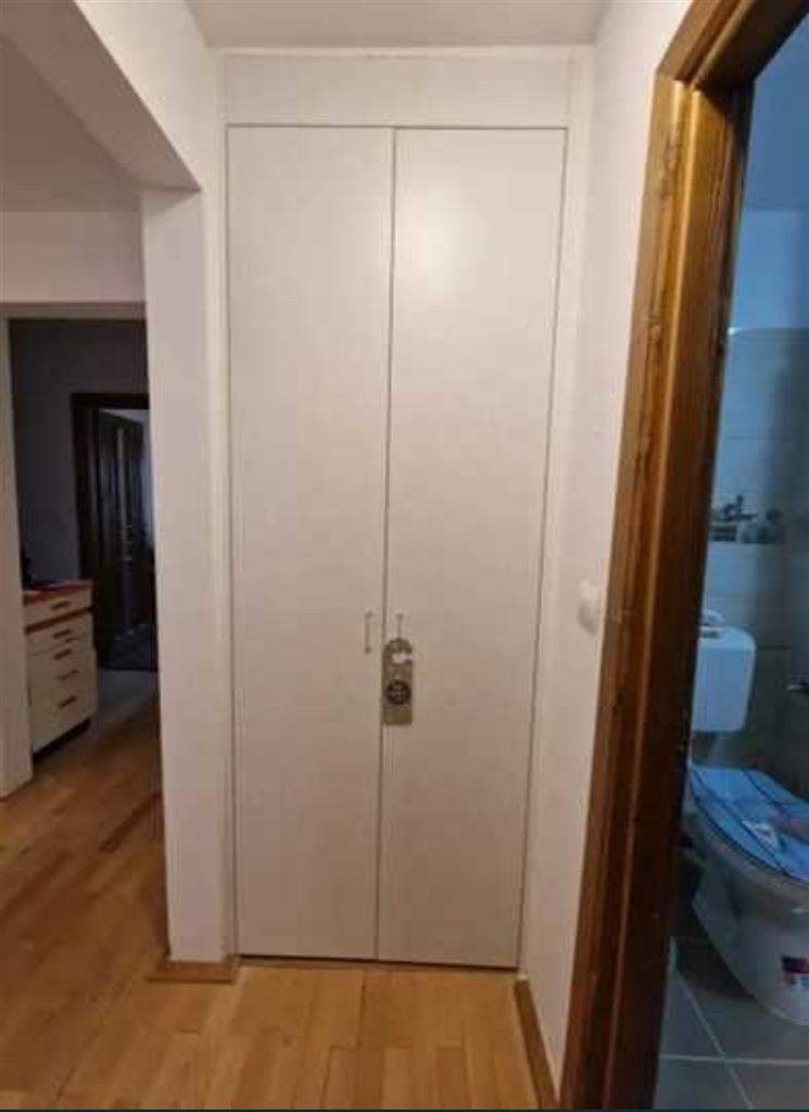 Etaj 1 cu 2 băi și 2 balcoane