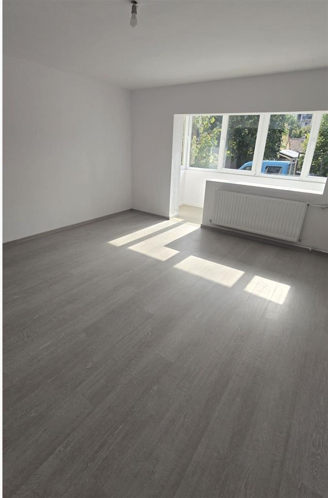 Renovat recent, model mare, aproape de Shopping City