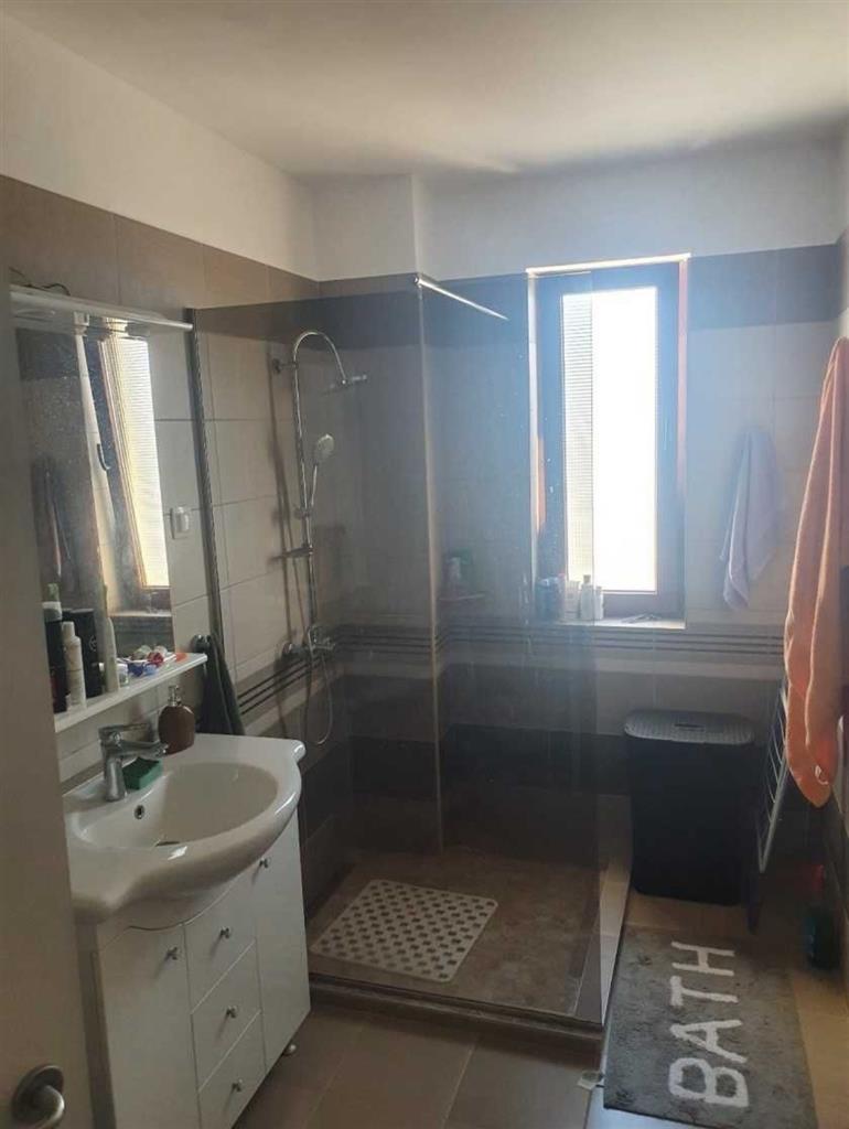 Mobilat și utilat în bloc nou