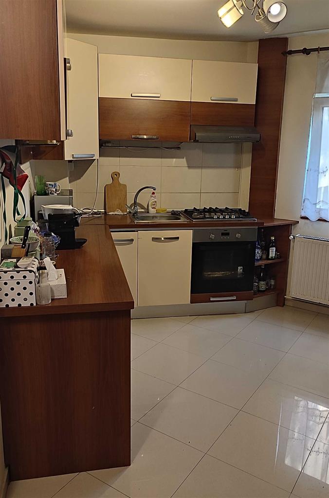 Mobilat si utilat la etajul 2, linga Generala 30