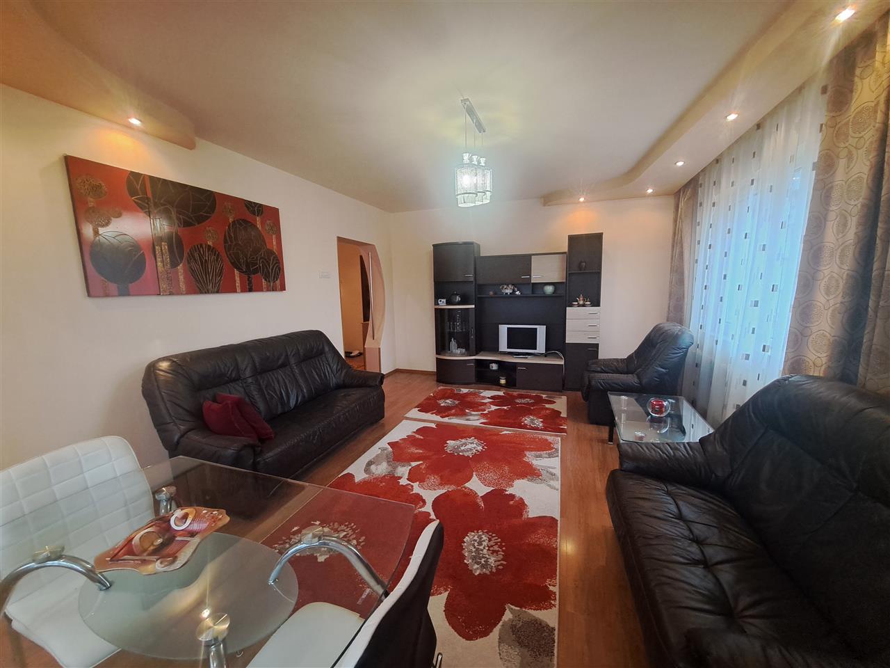 Mobilat si utilat complet, linga Punctele Cardinale