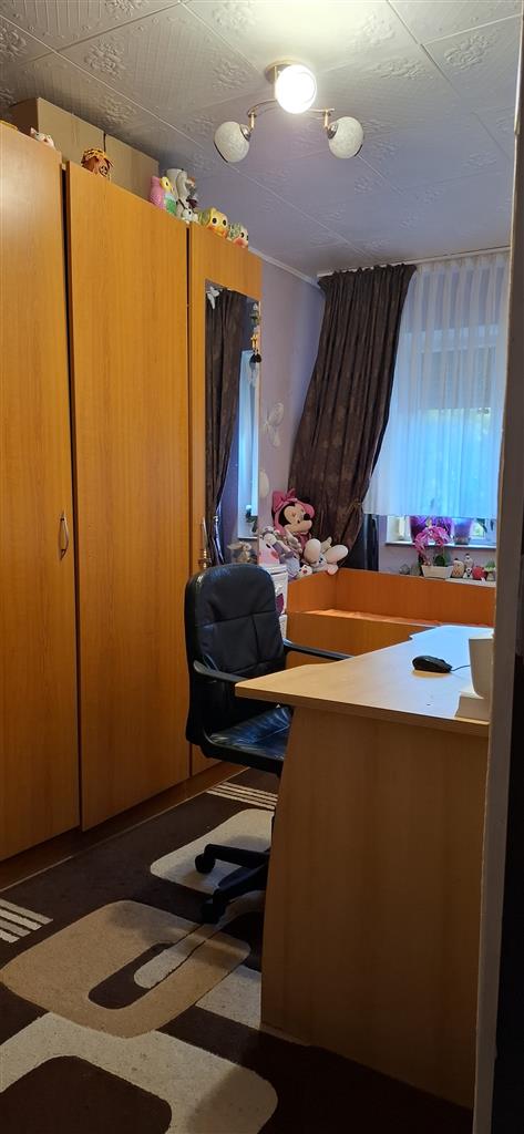 Etaj 2 lingă generală 18, mobilat și utilat