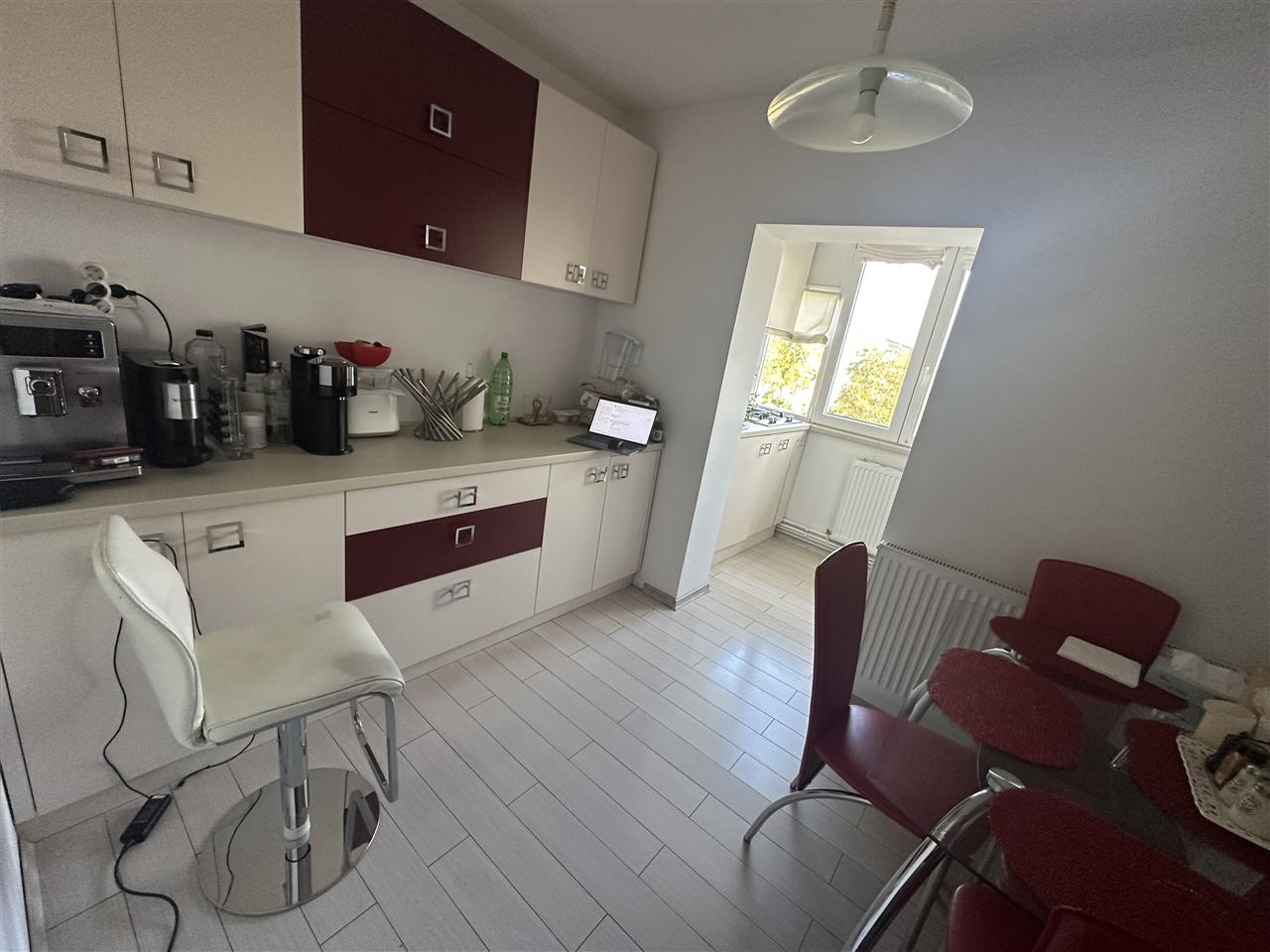 Mobilat si utilat modern lingă biserica Martirilor