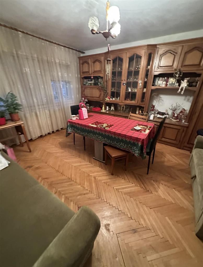 2 camere 58mp utili in bloc din 2000 linga Shopping City