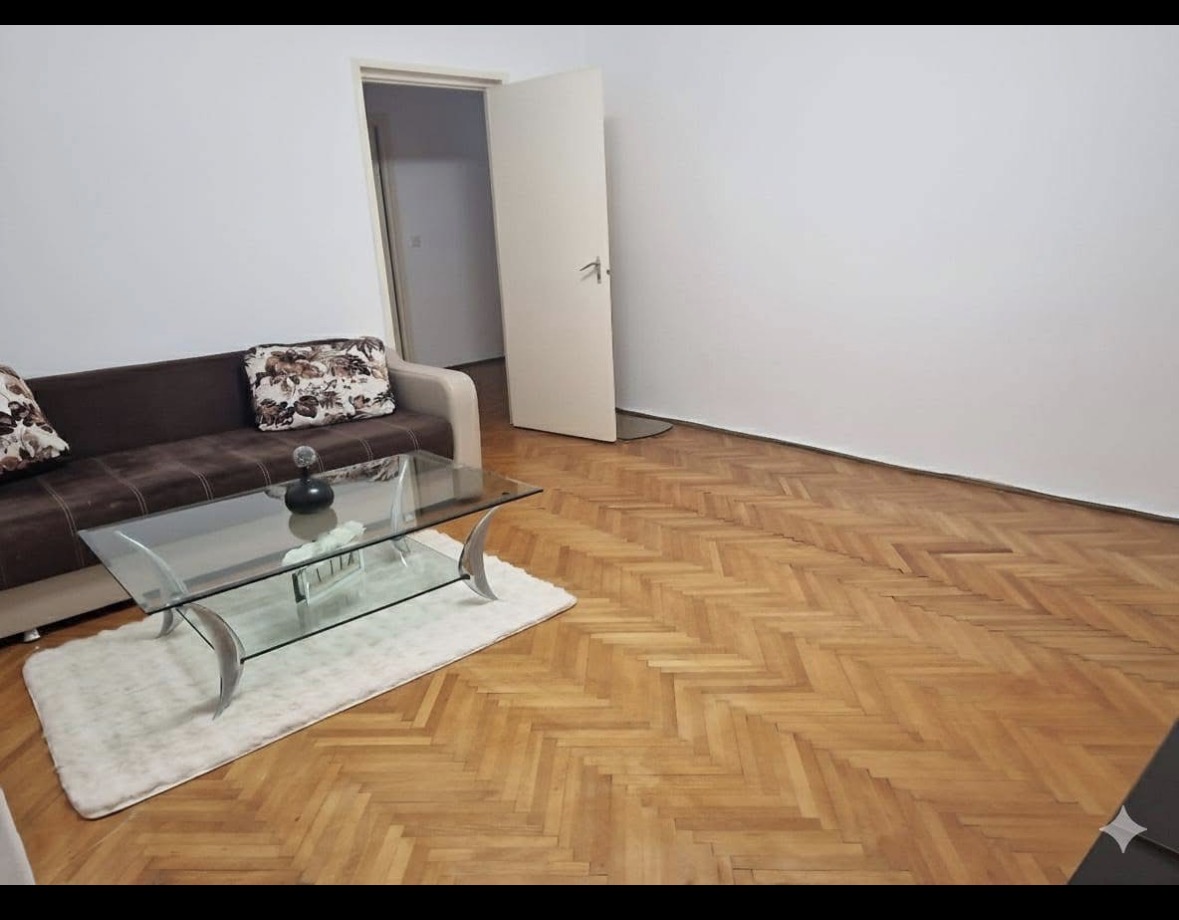 Confort 1, model mare in bloc anvelopat, linga Judetean