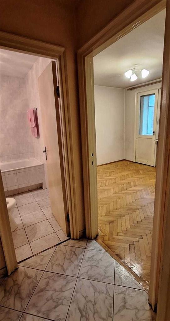 Etaj 2 cu 3 balcoane