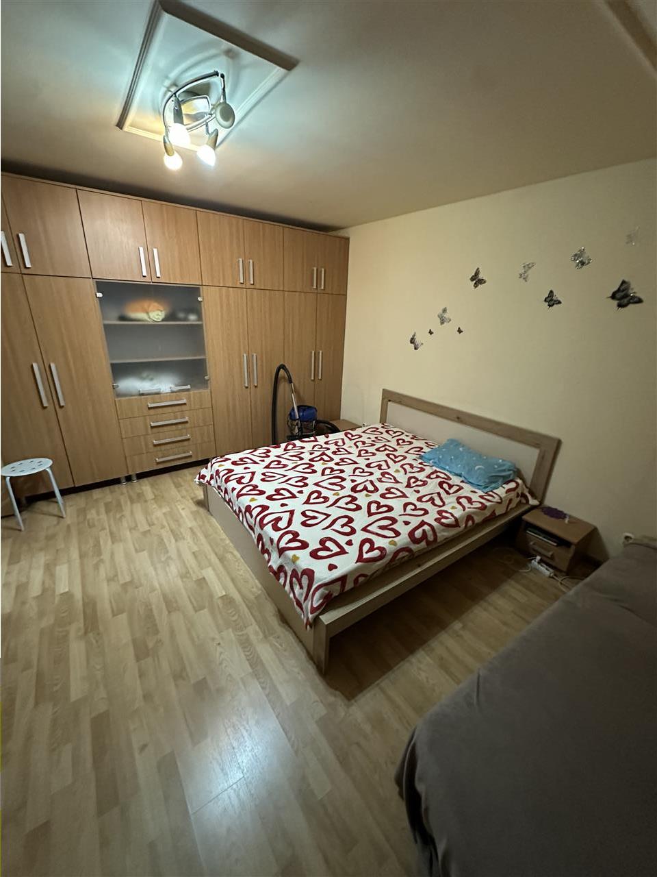 3 camere decomandat cu centrala