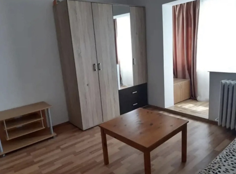 Mobilat si utilat in bloc anvelopat