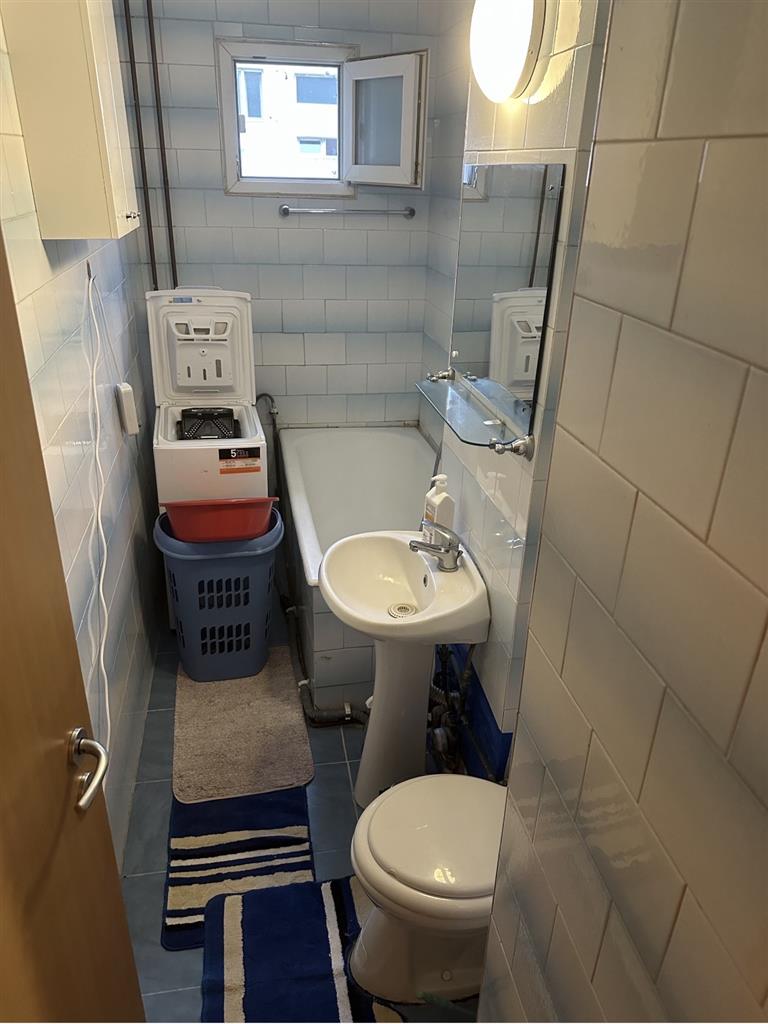 Etaj 3 in bloc anvelopat, mobilat si utilat