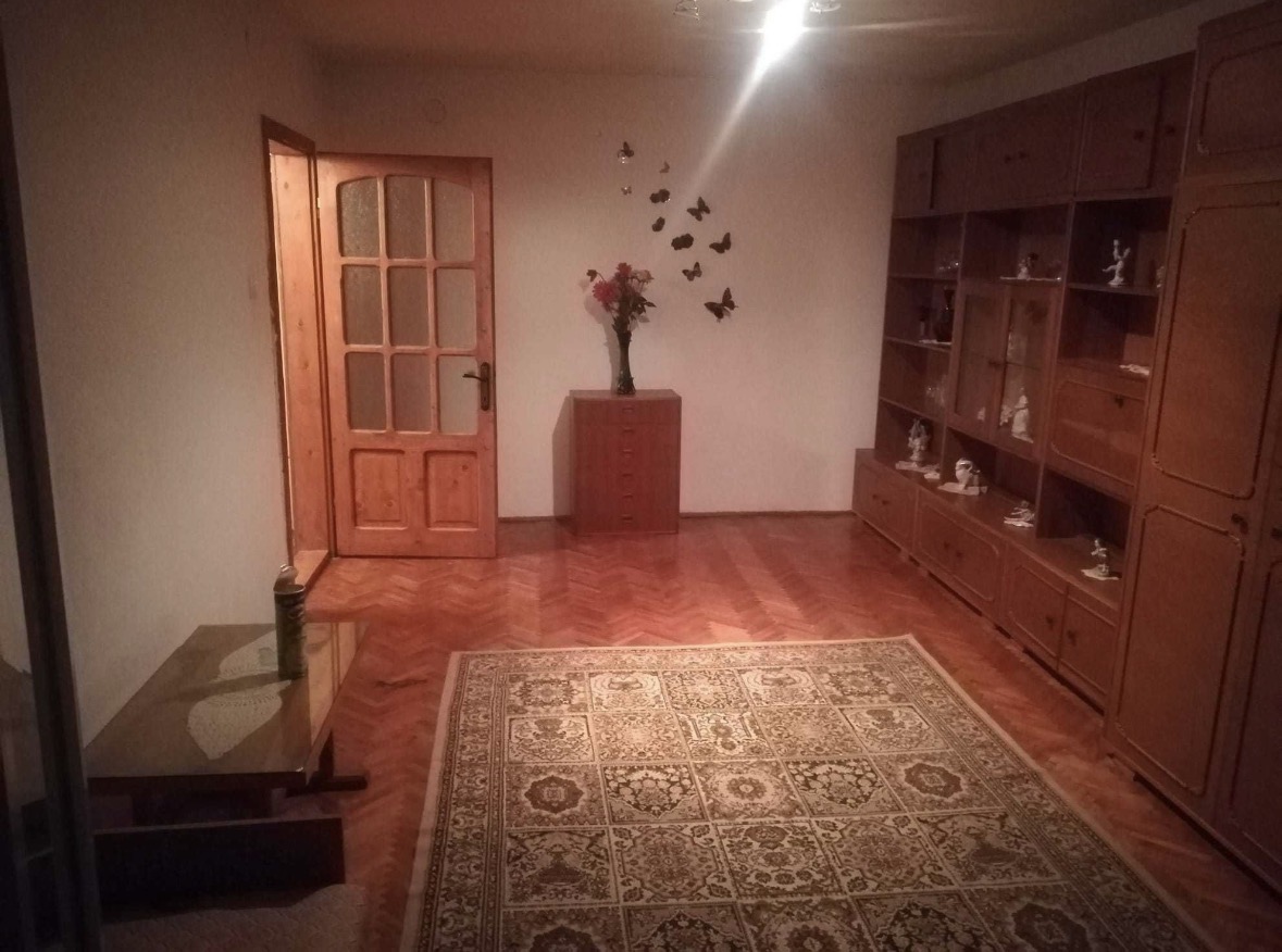 Decomandat, mobilat si utilat