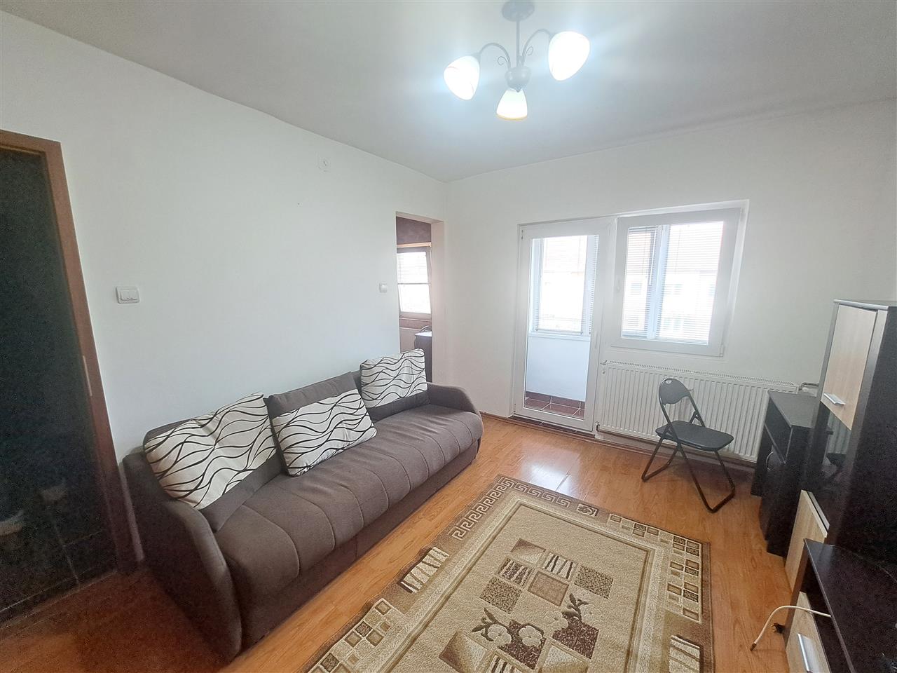 1 CAMERA, MOBILAT SI UTILAT TELEGRAFULUI ZONA DOROBANTILOR!