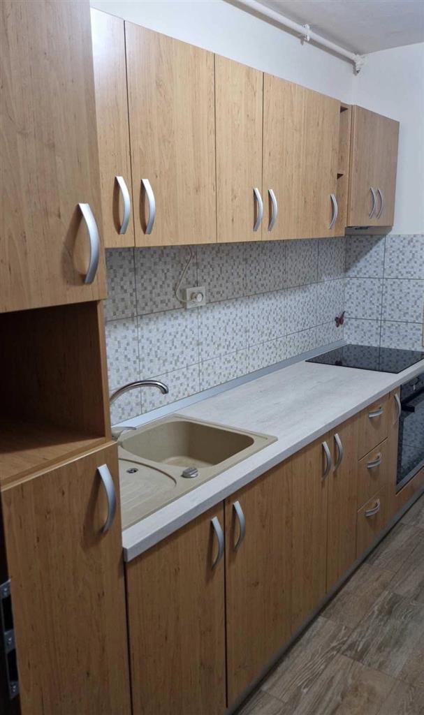 Mobilat si utilat aproape de Shopping City