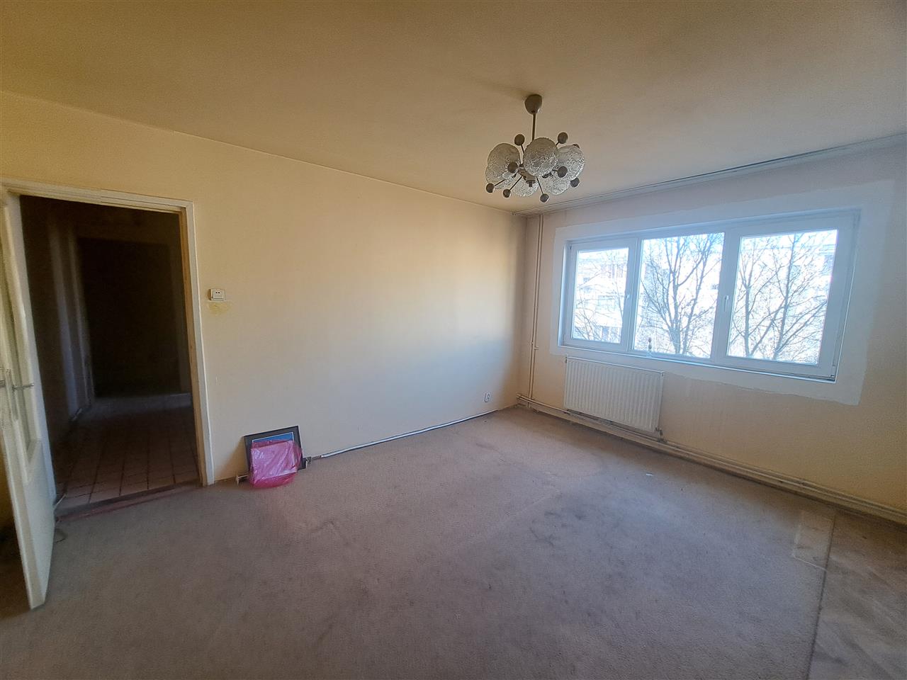 3 CAMERE, ETAJ INTERMEDIAR, CENTRALA TERMICA, SAGULUI!