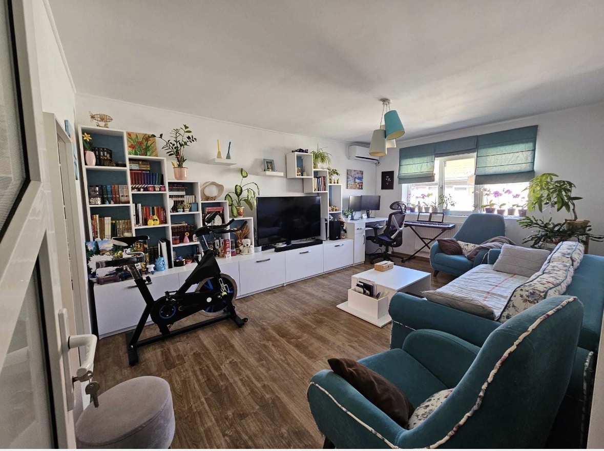 Decomandat cu 2 bai, mobilat si utilat linga Padurice