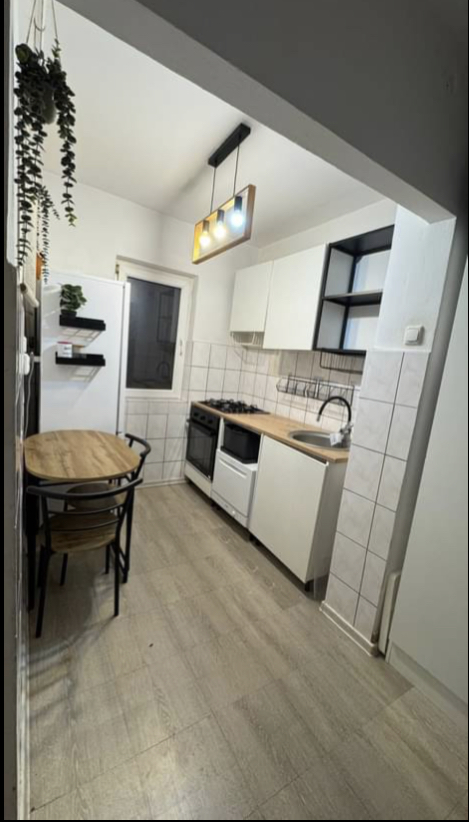 Mobilat si utilat Gh Lazar