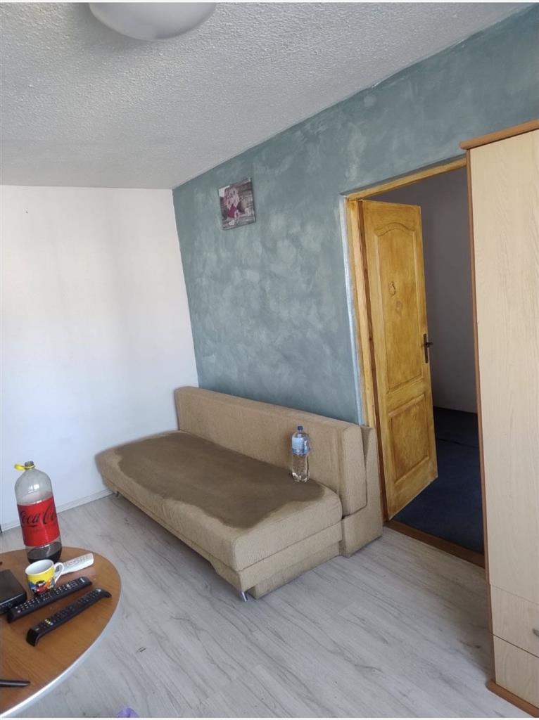 Apartament cu 2 camere, piata Doina