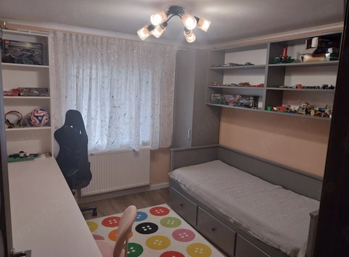 Decomandat cu 2 bai, 2 balcoane, mobilat si utilat