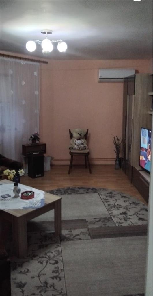 Apartament cu 3 camere in Soarelui