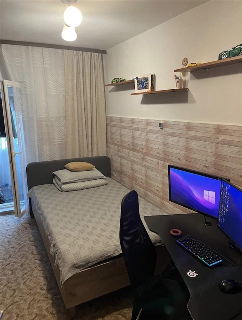 Decomandat, model mare la parter cu balcon