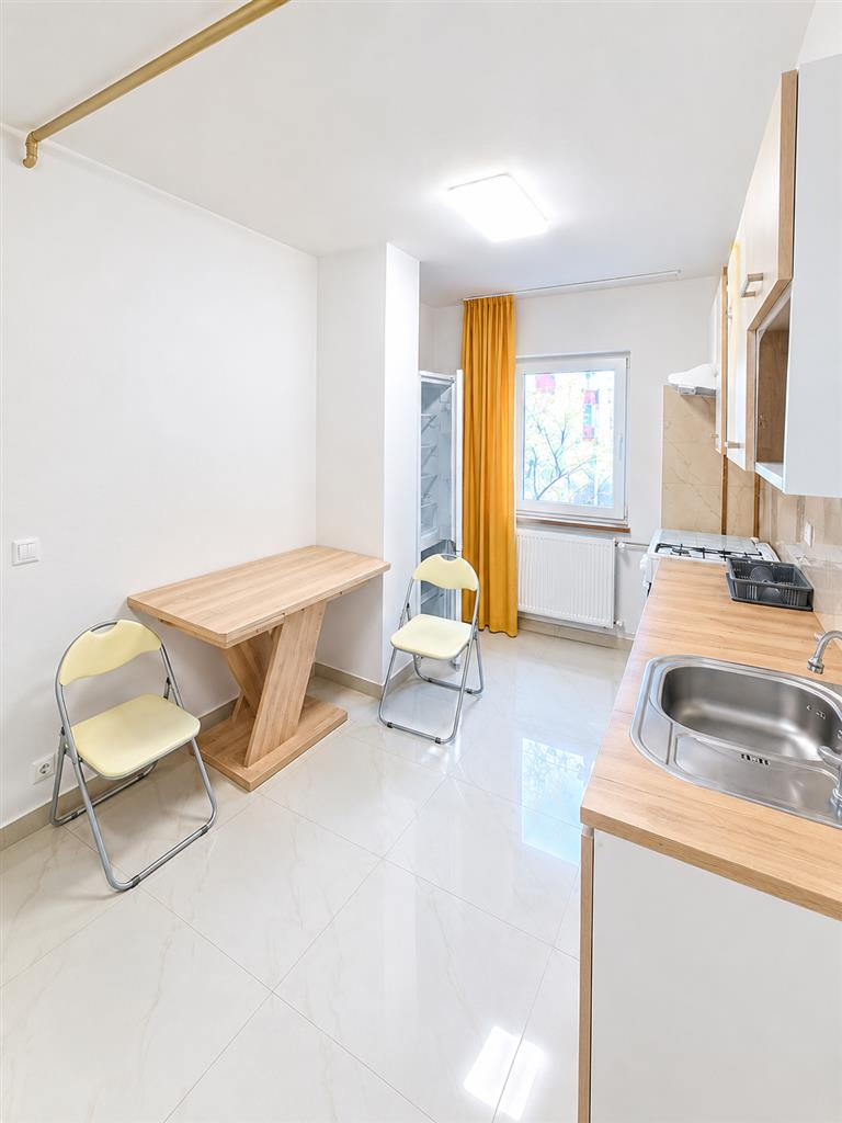 2 CAMERE, ETAJ 1, MOBILAT SI UTILAT ZONA SOARELUI / GENERALA 30