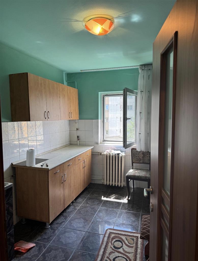 2 camere etaj intermediar in bloc anvelopat termic