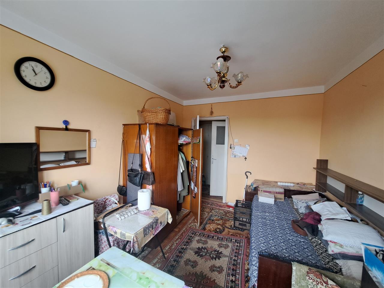 Apartament 2 camere in bloc anvelopat et intermediar