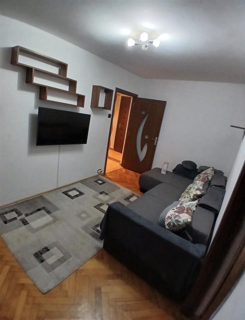 Mobilat si utilat aproape de Piata Doina
