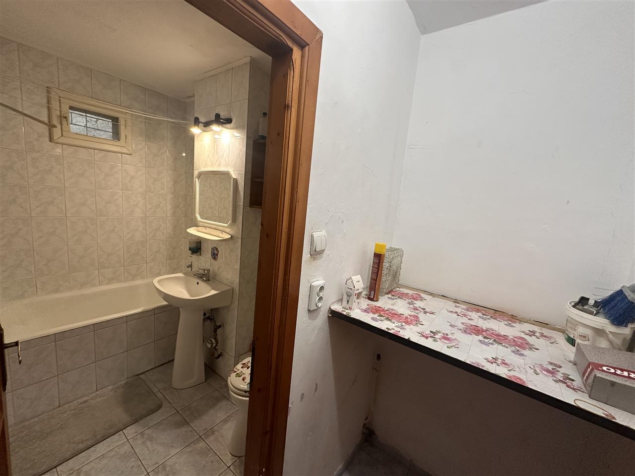 Mobilat si utilat in bloc anvelopat linga Flavia